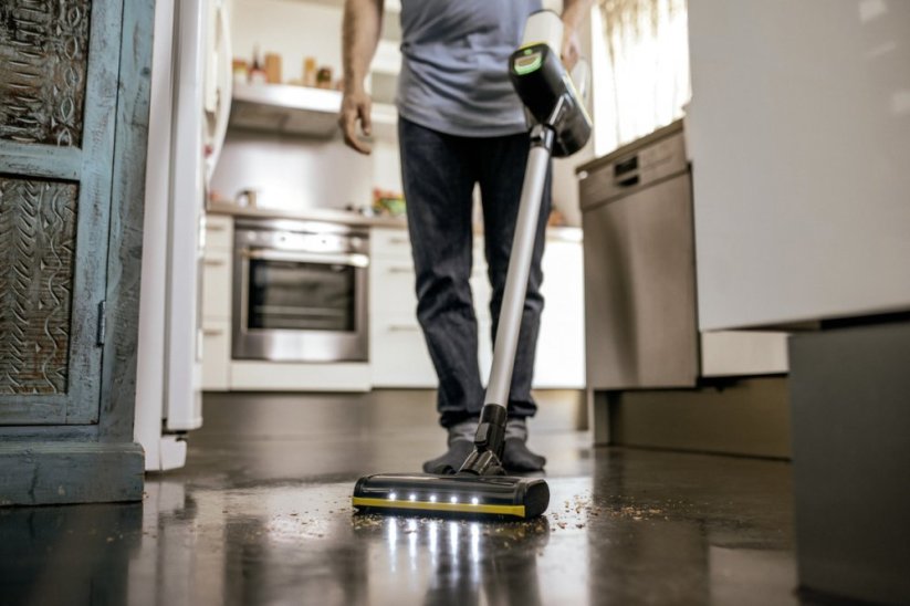 AKU TYČOVÝ VYSAVAČ VC 6 CORDLESS OURFAMILY EXTRA
