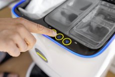 ROBOTICKÝ VYSAVAČ A MYČKA RVF 7 COMFORT EXTRA