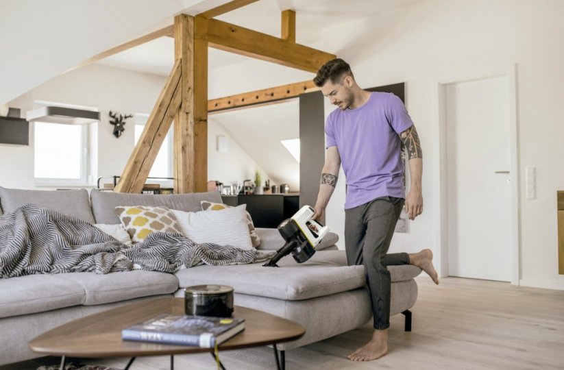 AKU TYČOVÝ VYSAVAČ VC 4 CORDLESS MYHOME