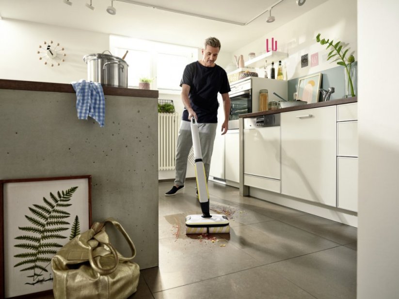 PODLAHOVÁ MYČKA FC 7 CORDLESS