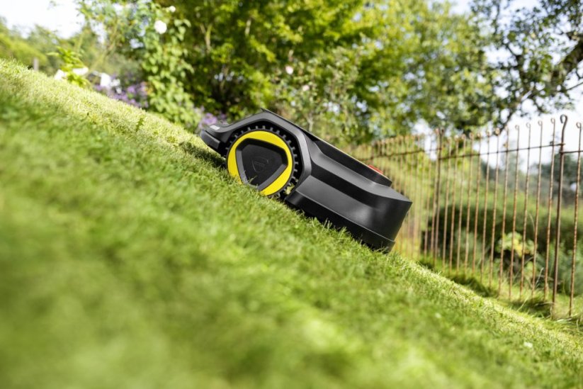 ROBOTICKÁ SEKAČKA NA TRÁVU RCX 6