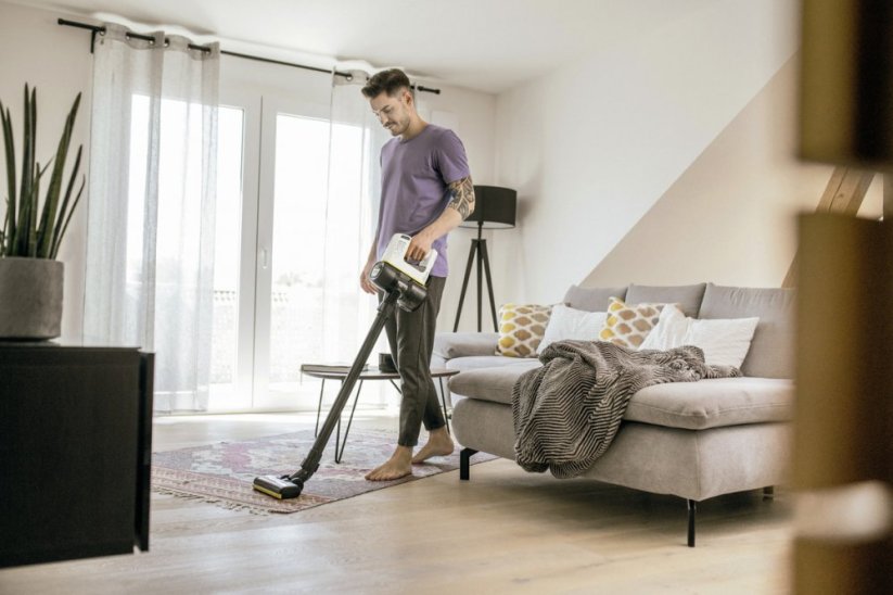 AKU TYČOVÝ VYSAVAČ VC 4 CORDLESS MYHOME